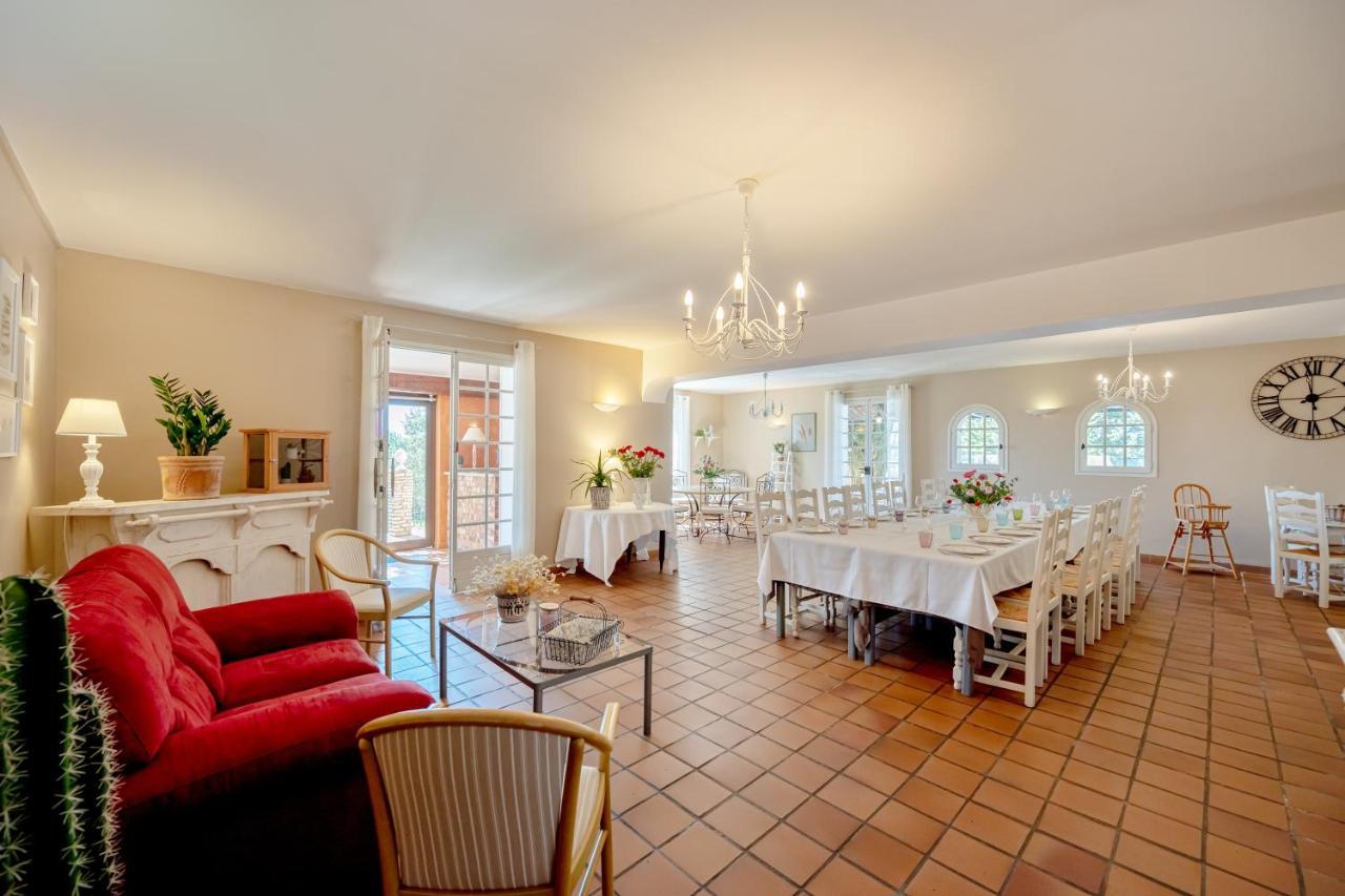 La Maison Du Rouge Gorge - Charmante Maison Climatisee Avec Piscine Pontevès Eksteriør billede