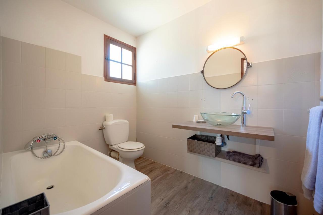 La Maison Du Rouge Gorge - Charmante Maison Climatisee Avec Piscine Pontevès Eksteriør billede